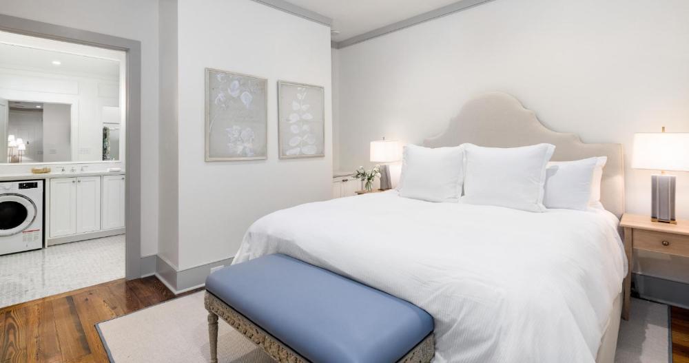 King Suite interior